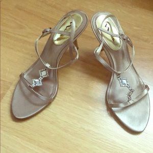 Champagne color strappy short heel w/ rhinestones!